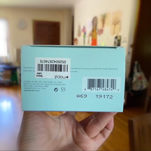 Estée Lauder Smooth + Glow Set - Picture 2 of 3